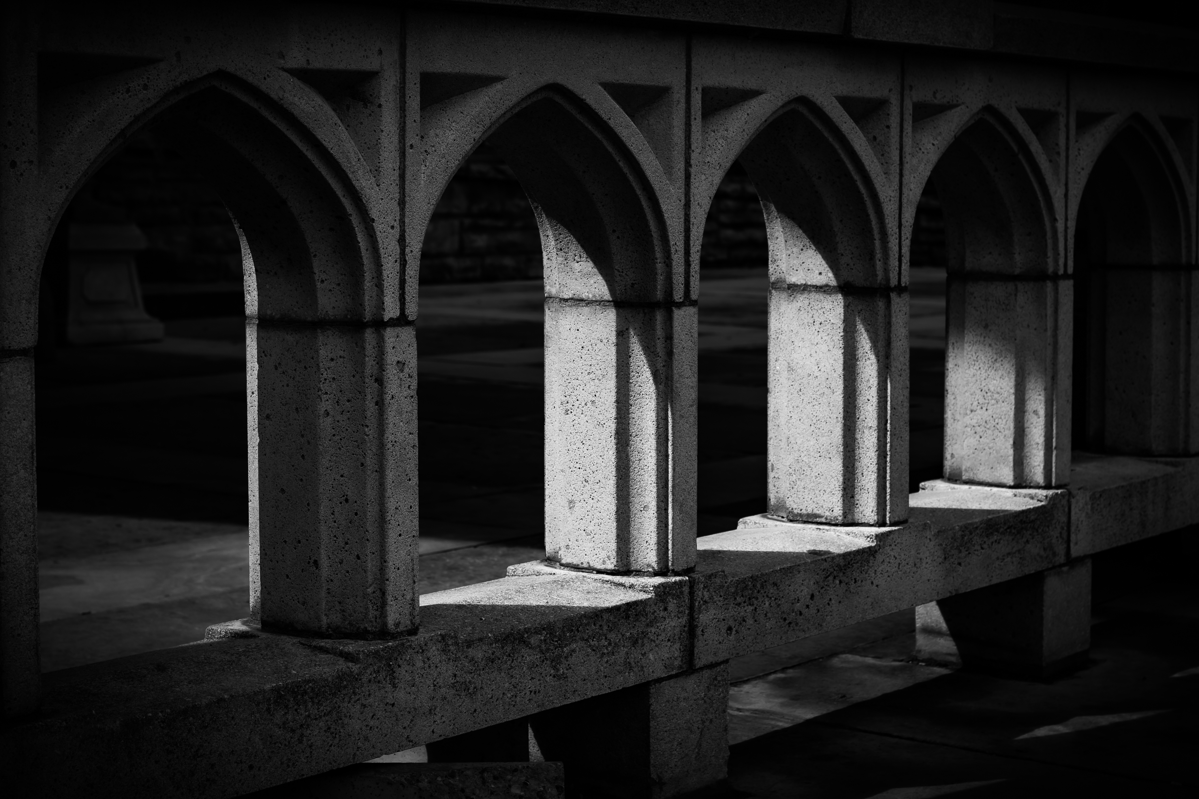 B&W-1